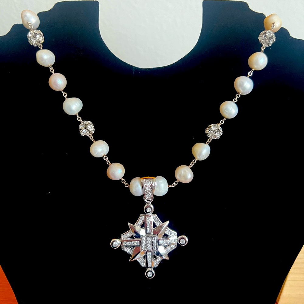 Fresh Water Pearl with Sterling Silver Pendant inset CZ Sterling silver clasp